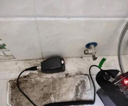 苏尼特左屋顶漏水维修公司分享下卫生间漏水的危害及解决方法